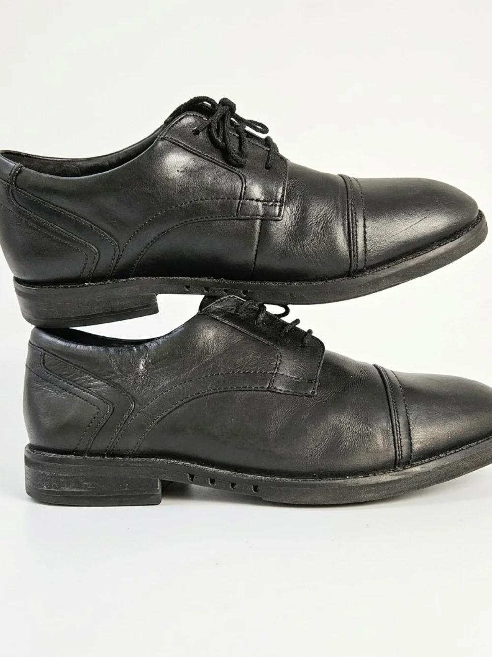 Clarks Black Leather Cap Toe Oxford Shoes